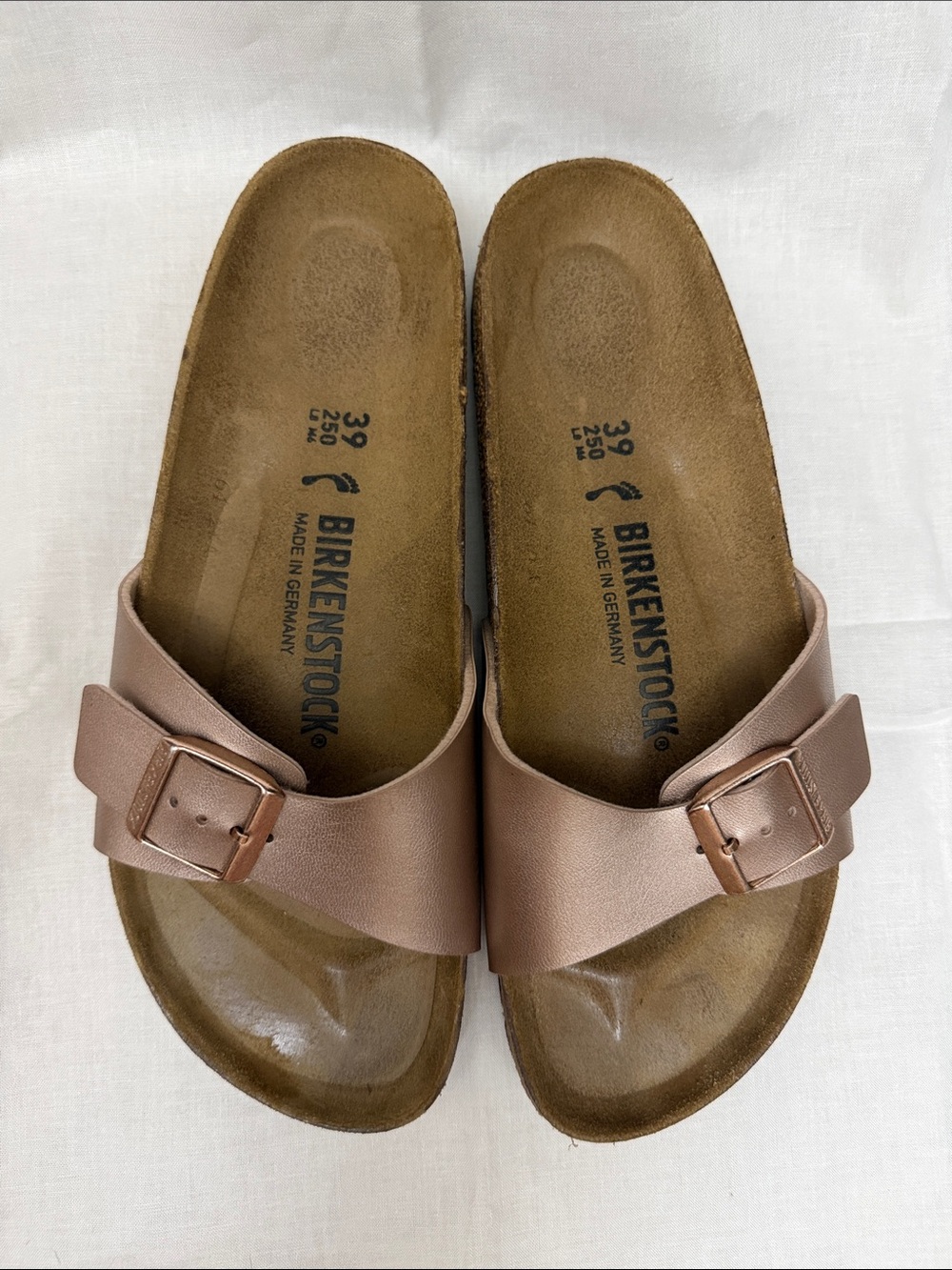 Birkenstock Women’s Madrid Single Strap Sandal in Metallic Rose